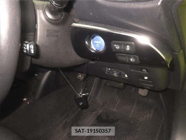 Toyota PRIUS PHV 2018 8715763-8