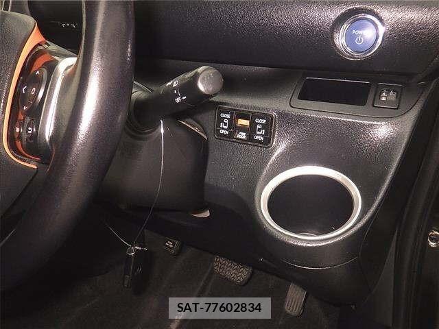 Toyota SIENTA 2015 8672336-8