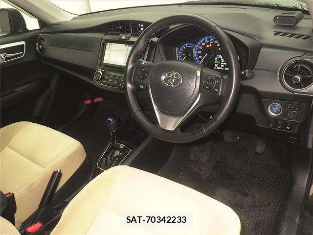 Toyota COROLLA AXIO 2016 8722643-3