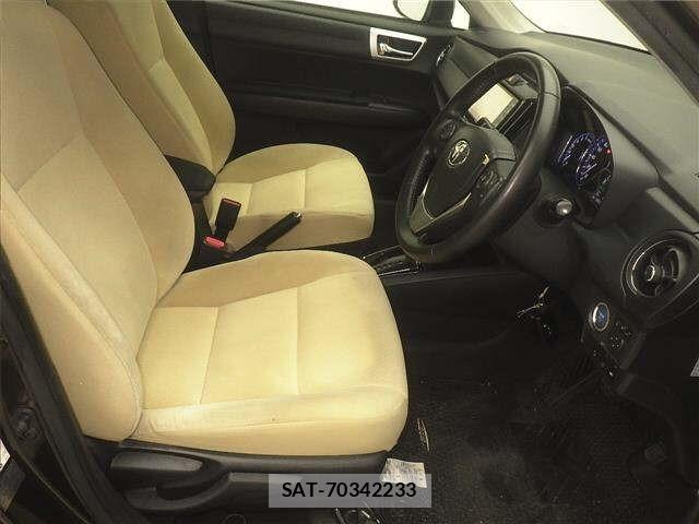 Toyota COROLLA AXIO 2016 8722643-5