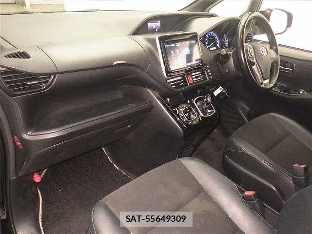 Toyota NOAH 2017 8722688-4