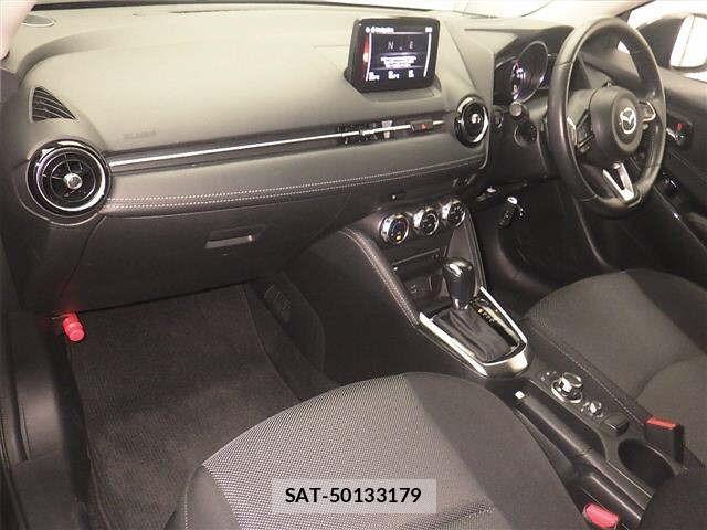 Mazda DEMIO 2017 8732139-4