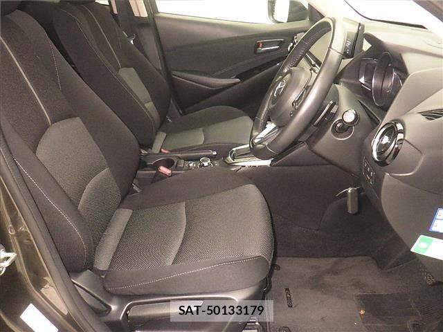 Mazda DEMIO 2017 8732139-5
