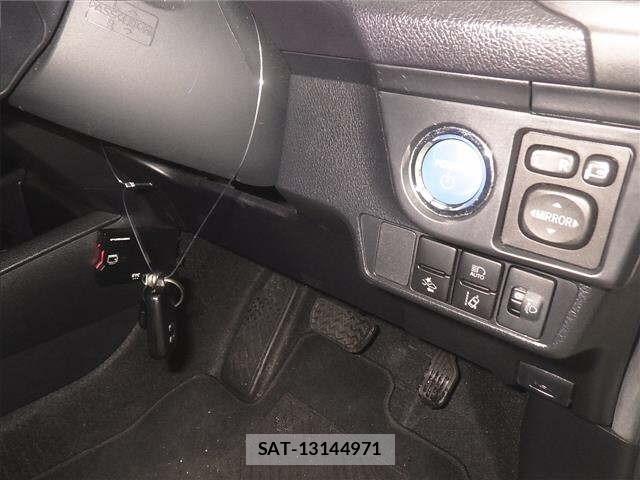 Toyota COROLLA AXIO 2020 8841553-8