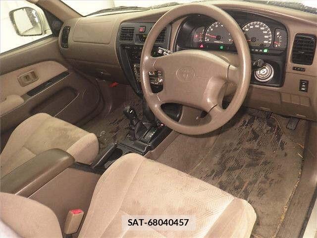 Toyota HILUX SURF 2002 8716098-3