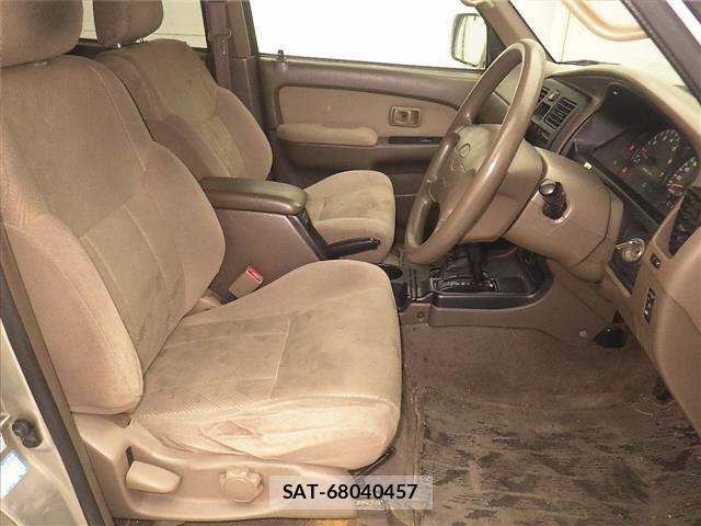Toyota HILUX SURF 2002 8716098-5