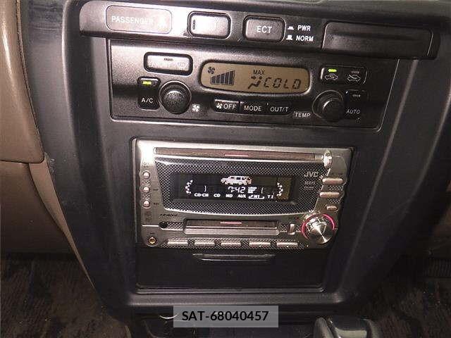 Toyota HILUX SURF 2002 8716098-6