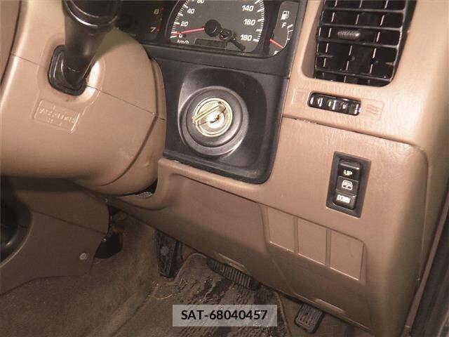 Toyota HILUX SURF 2002 8716098-8