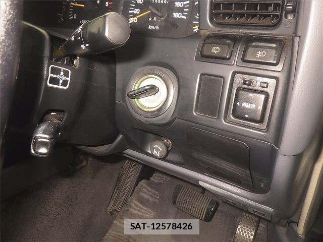 Toyota LAND CRUISER 1994 8722334-8