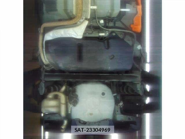 Toyota AQUA 2016 8722611-11