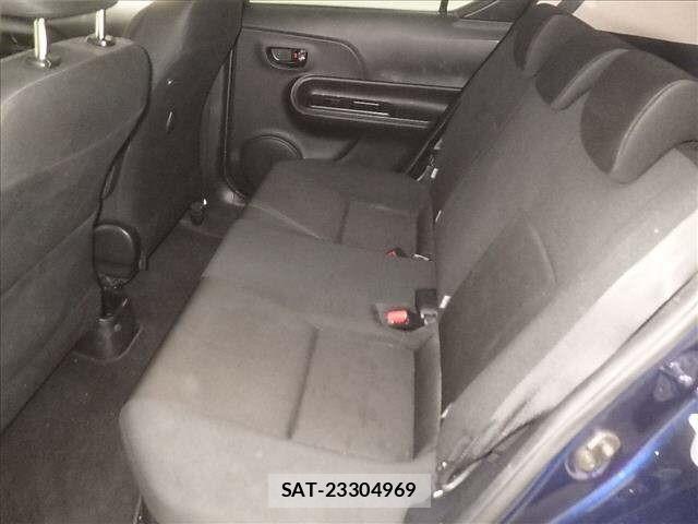 Toyota AQUA 2016 8722611-7