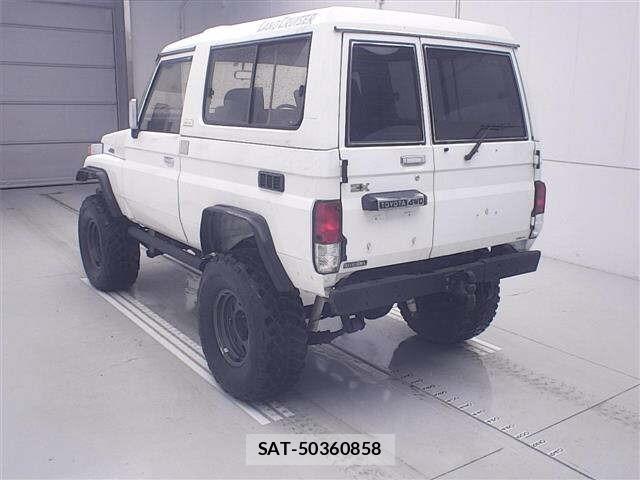 Toyota LAND CRUISER 1990 8722335-1
