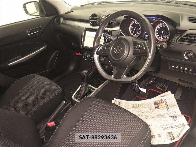 Suzuki SWIFT 2017 8851472-3
