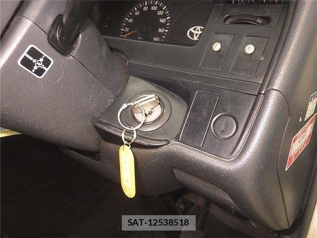 Toyota HIACE VAN 2004 8759867-8