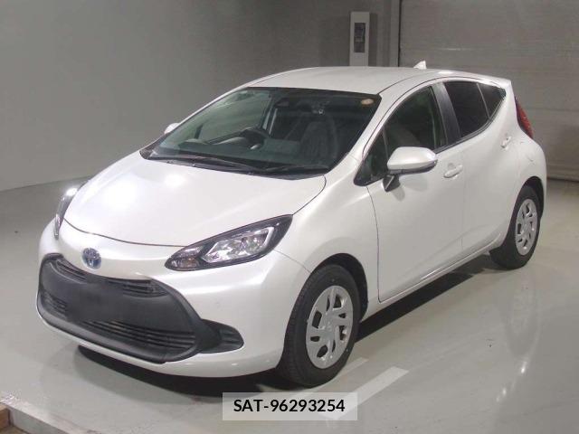 Toyota AQUA 2021 8763125-0