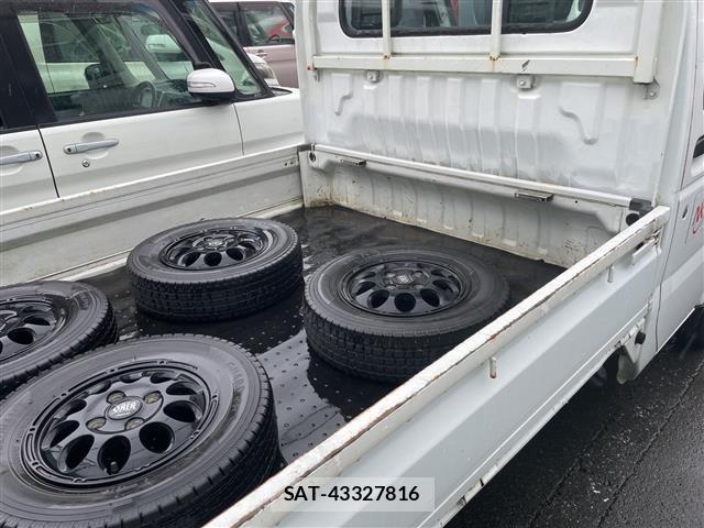 Suzuki CARRY TRUCK 2003 8933636-1