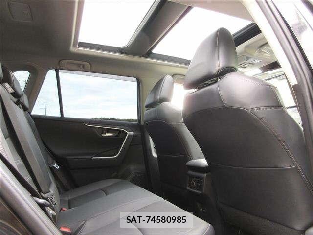 Toyota RAV4 2022 8680667-10