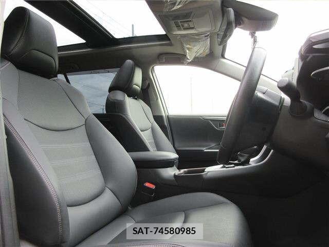 Toyota RAV4 2022 8680667-5