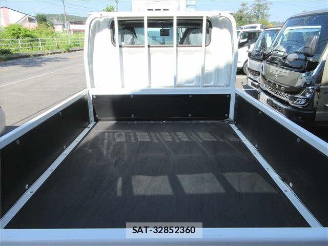 Mitsubishi CANTER 2025 8952735-10