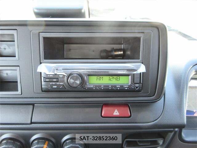 Mitsubishi CANTER 2025 8952735-7