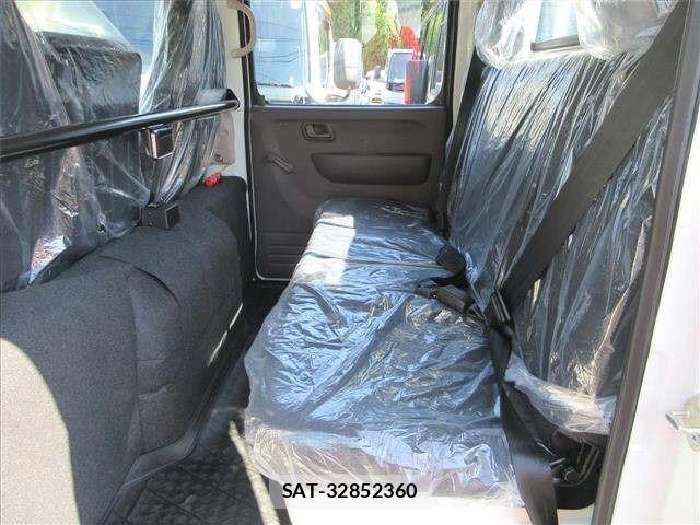 Mitsubishi CANTER 2025 8952735-9