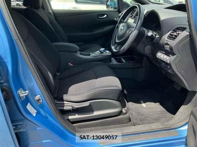Nissan LEAF 2014 8748211-7