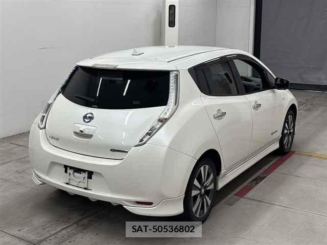 Nissan LEAF 2017 8929128-5