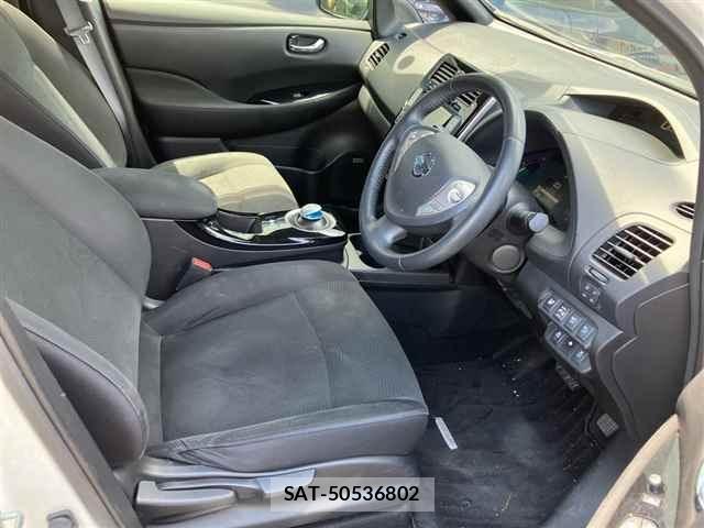 Nissan LEAF 2017 8929128-7