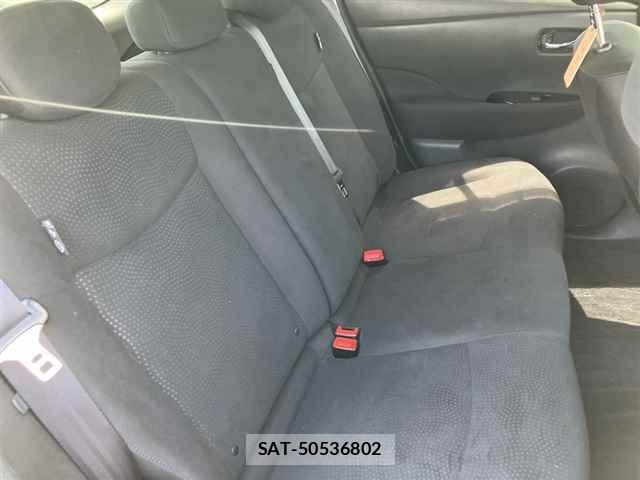 Nissan LEAF 2017 8929128-8