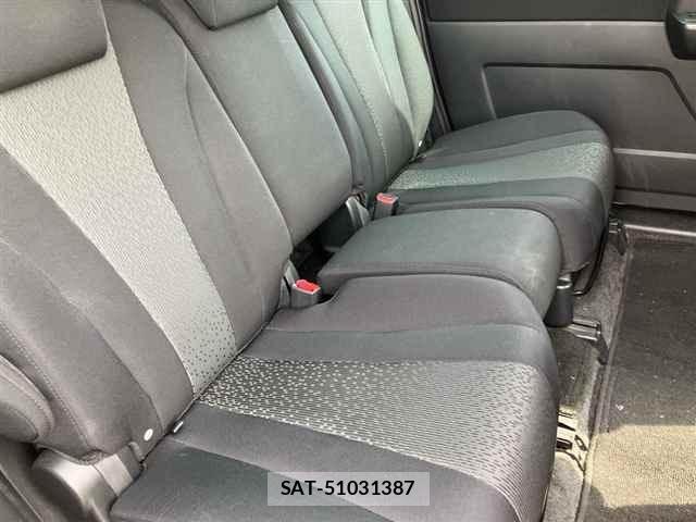 Mazda PREMACY 2012 8825163-8