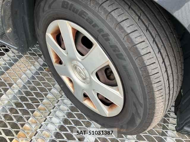 Mazda PREMACY 2012 8825163-9