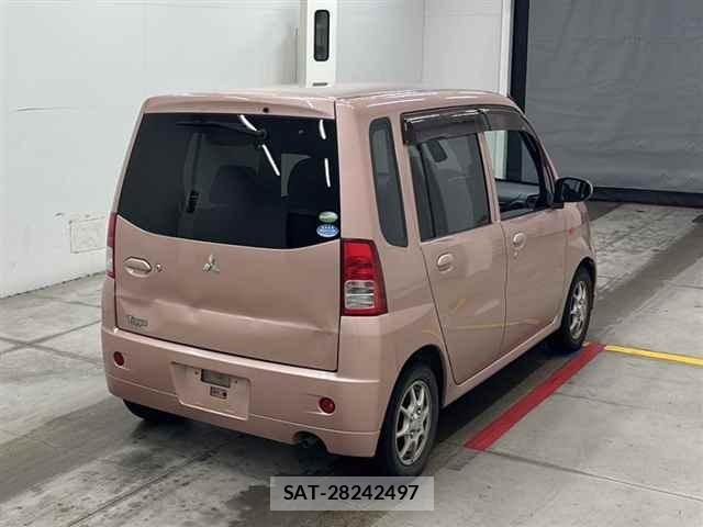 Mitsubishi TOPPO 2011 8910438-5