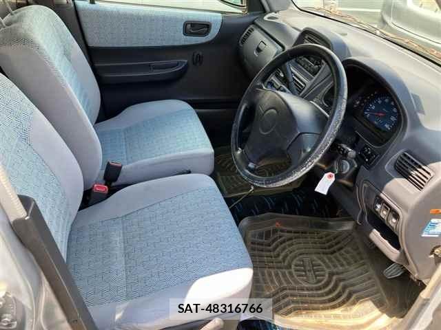 Subaru SUBARU 2003 8825545-7