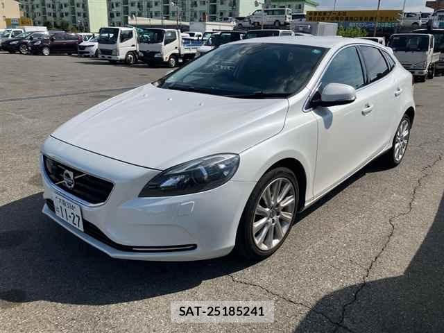 Volvo V40 2013 8939650-4