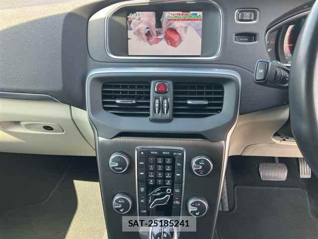 Volvo V40 2013 8939650-6