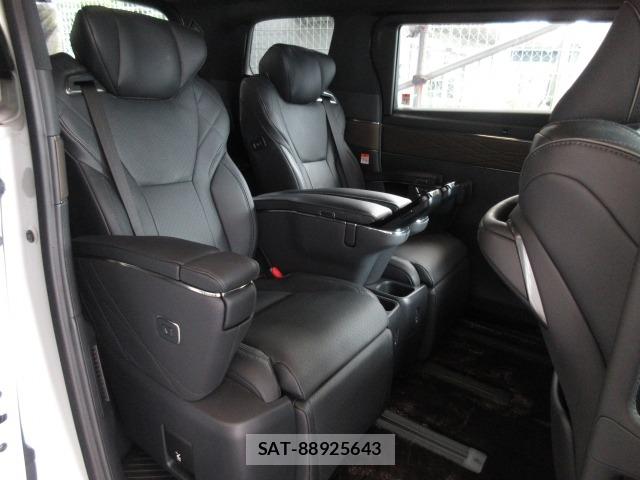 Toyota ALPHARD 2023 8715251-7