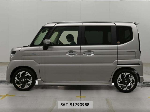 Suzuki SPACIA 2024 8678761-4