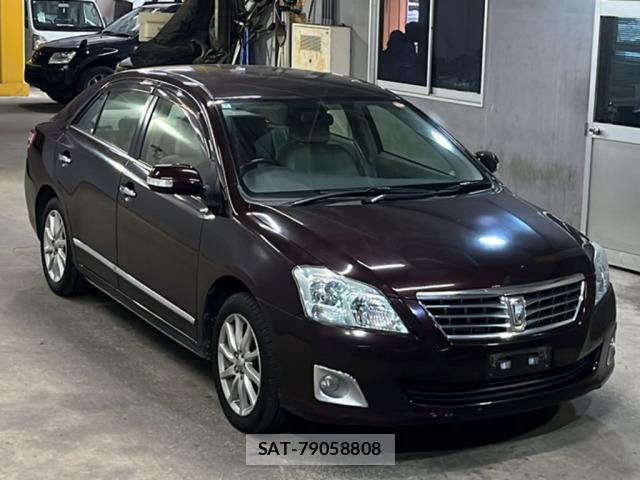 Toyota PREMIO 2012 8911178-4