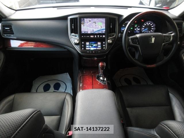 Toyota CROWN MAJESTA 2014 8710997-12