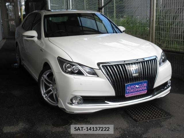 Toyota CROWN MAJESTA 2014 8710997-2