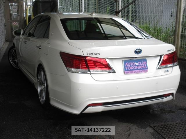 Toyota CROWN MAJESTA 2014 8710997-24