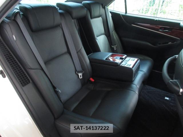 Toyota CROWN MAJESTA 2014 8710997-7