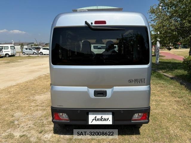 Daihatsu HIJET VAN 2022 8858388-12