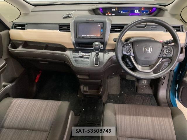 Honda FREED 2016 8821937-3