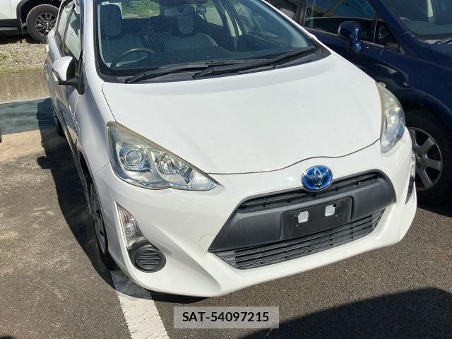 Toyota AQUA 2015 8704696-0