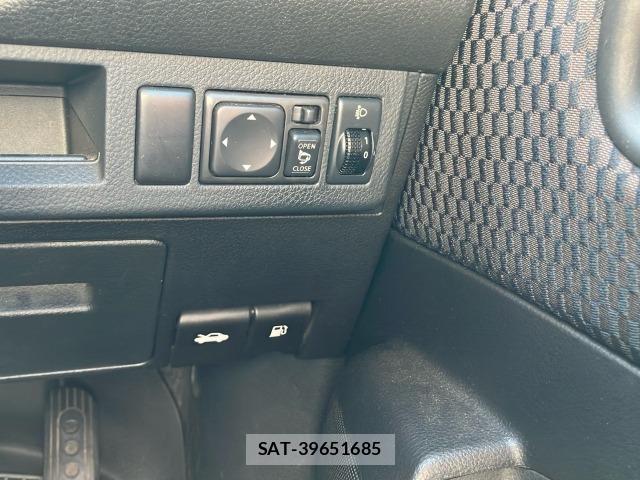 Nissan TIIDA 2010 8716396-7