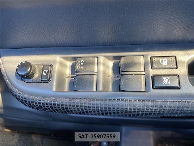 Suzuki SWIFT 2005 8953823-11