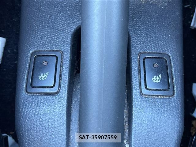 Suzuki SWIFT 2005 8953823-7