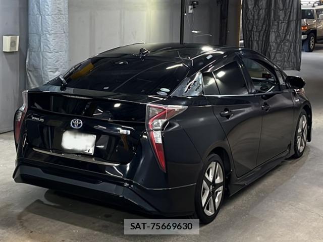 Toyota PRIUS 2016 8712313-5
