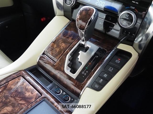 Toyota ALPHARD 2023 8715270-28
